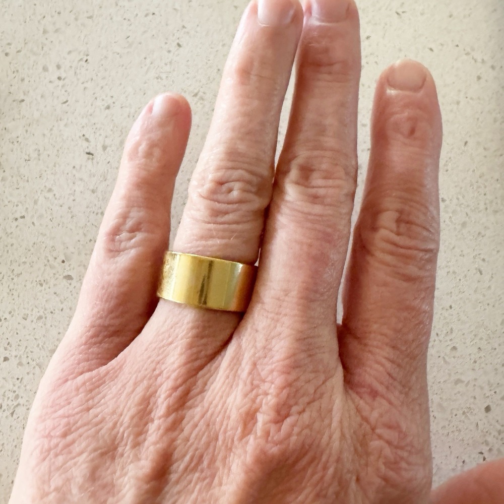 Tommy Hilfiger Stainless Steel 10mm Ring Size 8 Gold Tone